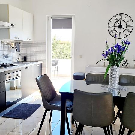 Apartment In Murter Exterior foto