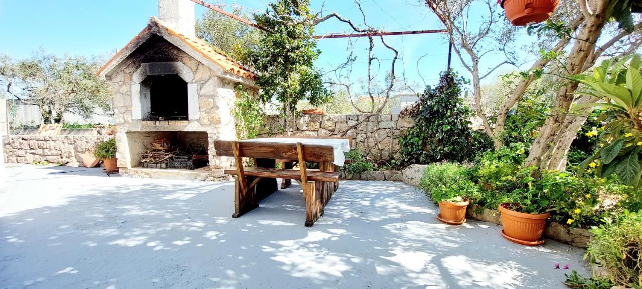 Apartment In Murter Exterior foto