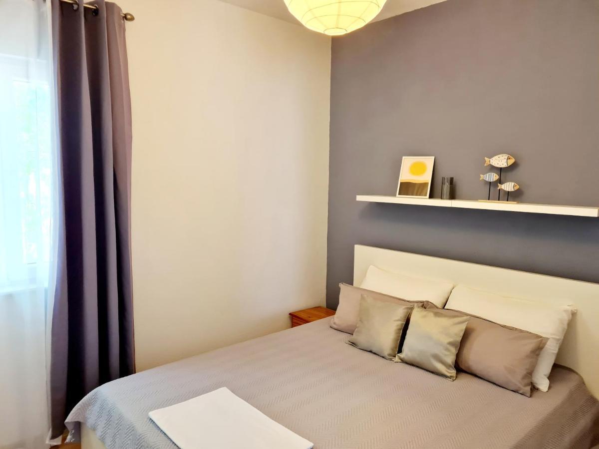 Apartment In Murter Exterior foto