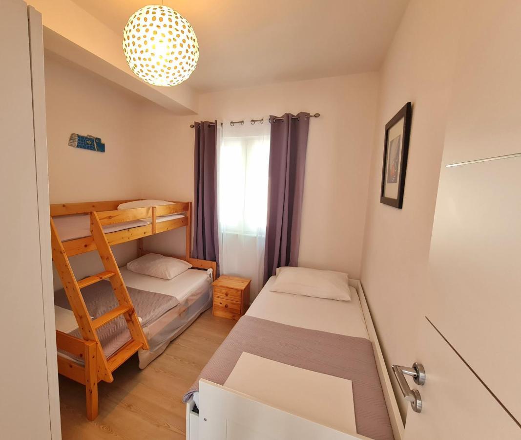 Apartment In Murter Exterior foto