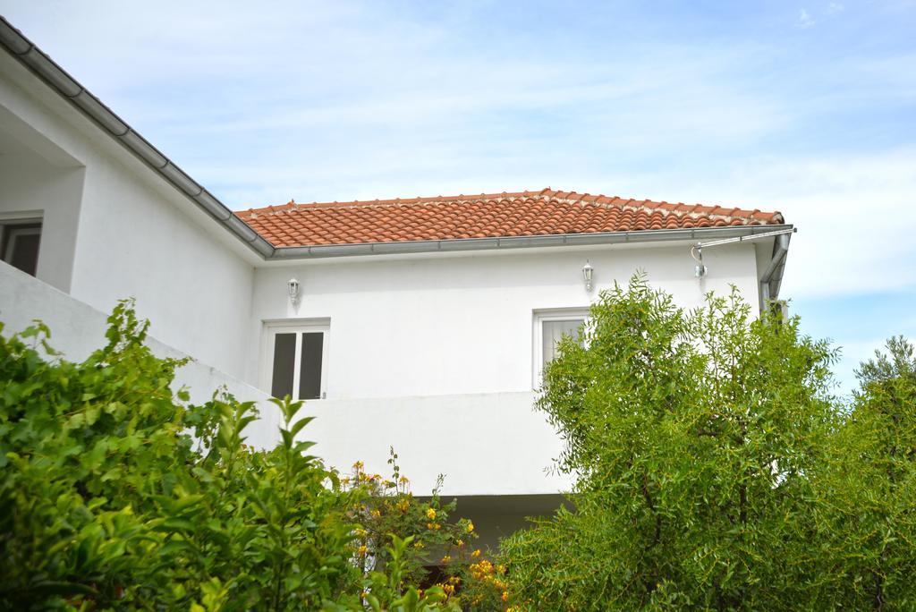 Apartment In Murter Exterior foto