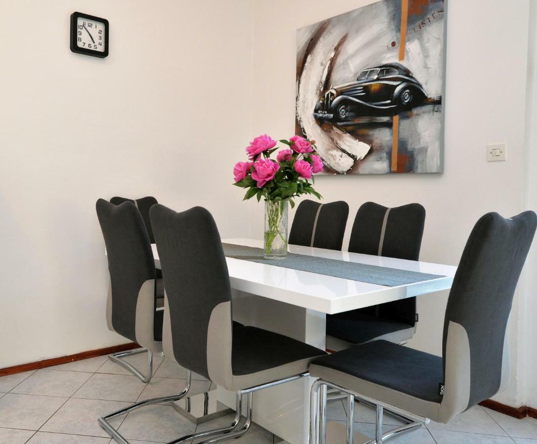 Apartment In Murter Exterior foto